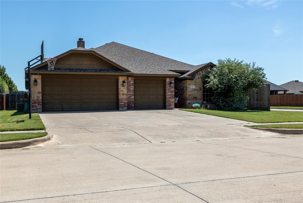 629 E Sheila Circle Property Photo 1