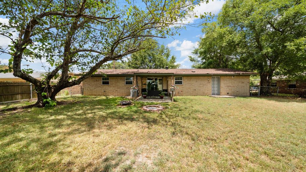 230 Dodson Street Property Photo 17