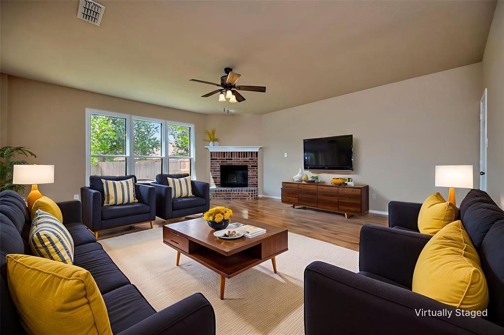 1348 Castlegar Lane Property Photo 1
