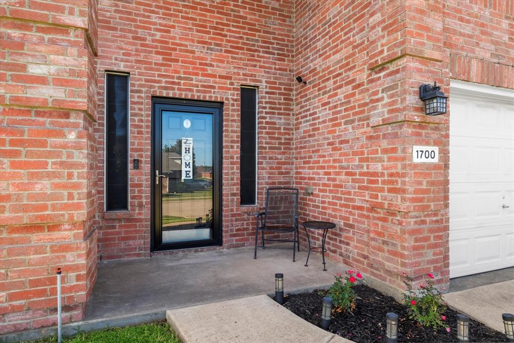 1700 Cowtown Court Property Photo 3