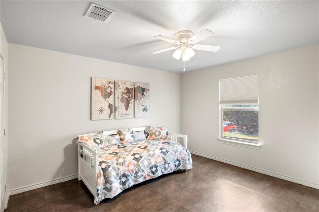 1700 Cowtown Court Property Photo 14