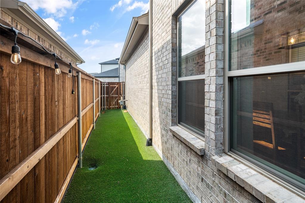 4881 Miles Way Property Photo 32