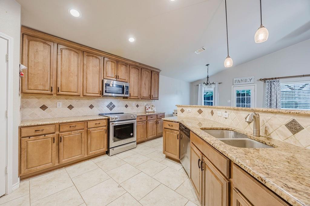 5317 Comanche Wells Drive Property Photo 1