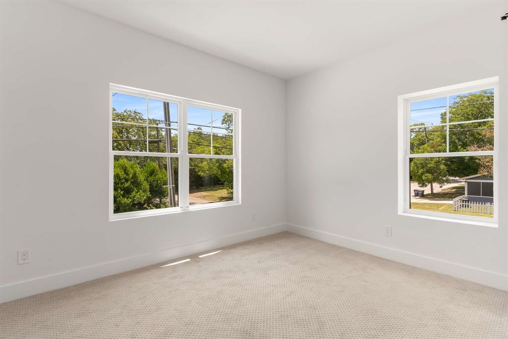 710 W White Avenue Property Photo 25