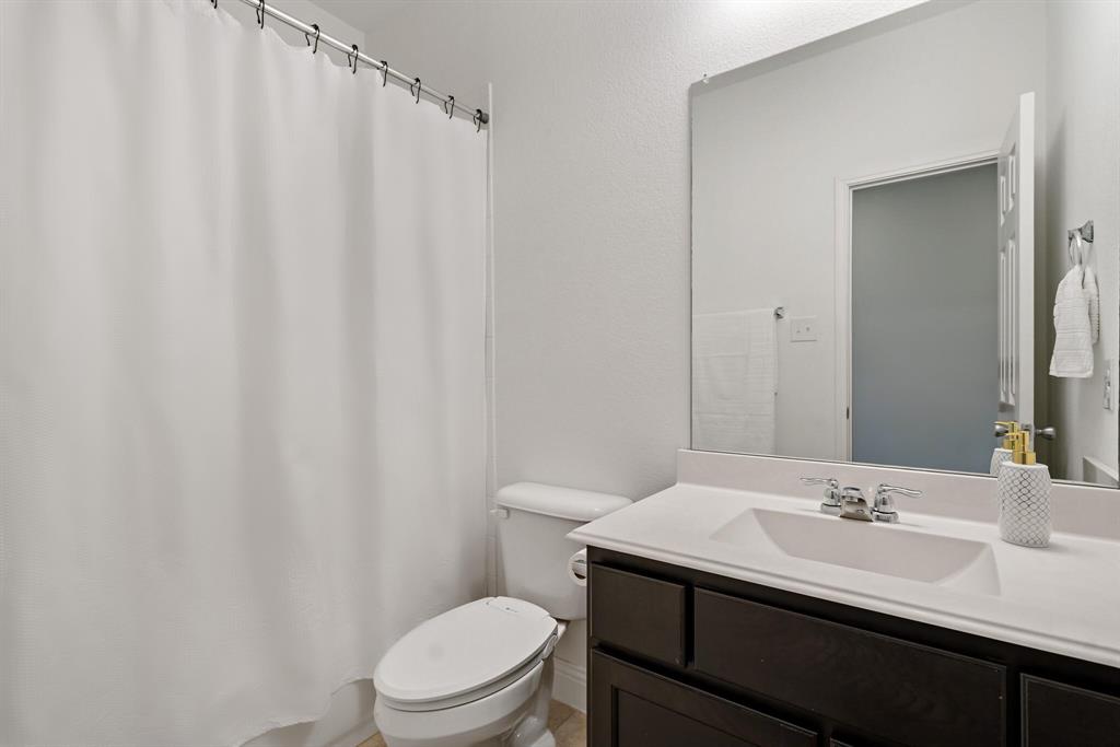 1209 Roadrunner Drive Property Photo 3