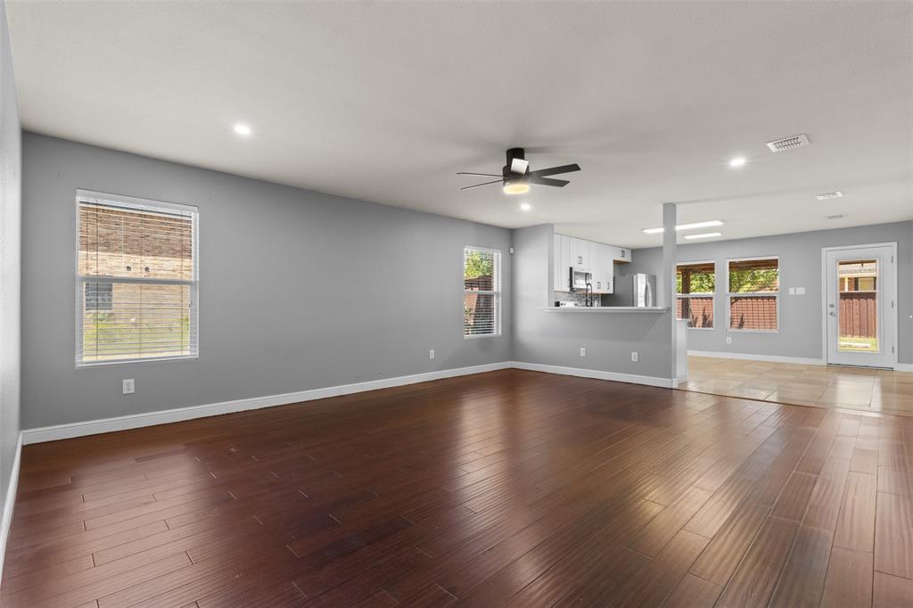 801 Honey Hollow Drive Property Photo 3