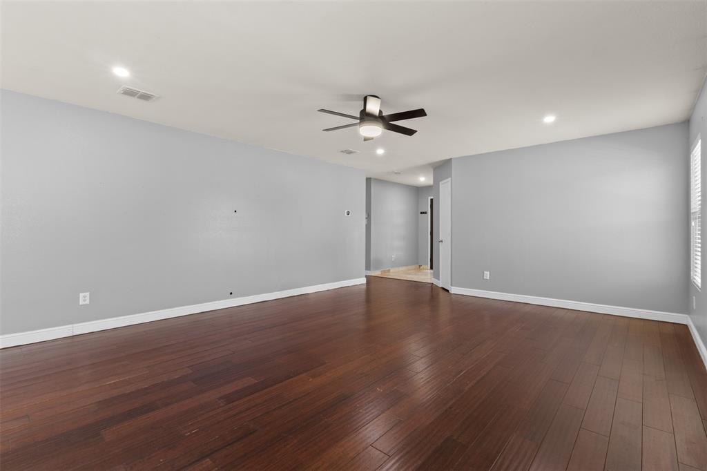 801 Honey Hollow Drive Property Photo 4