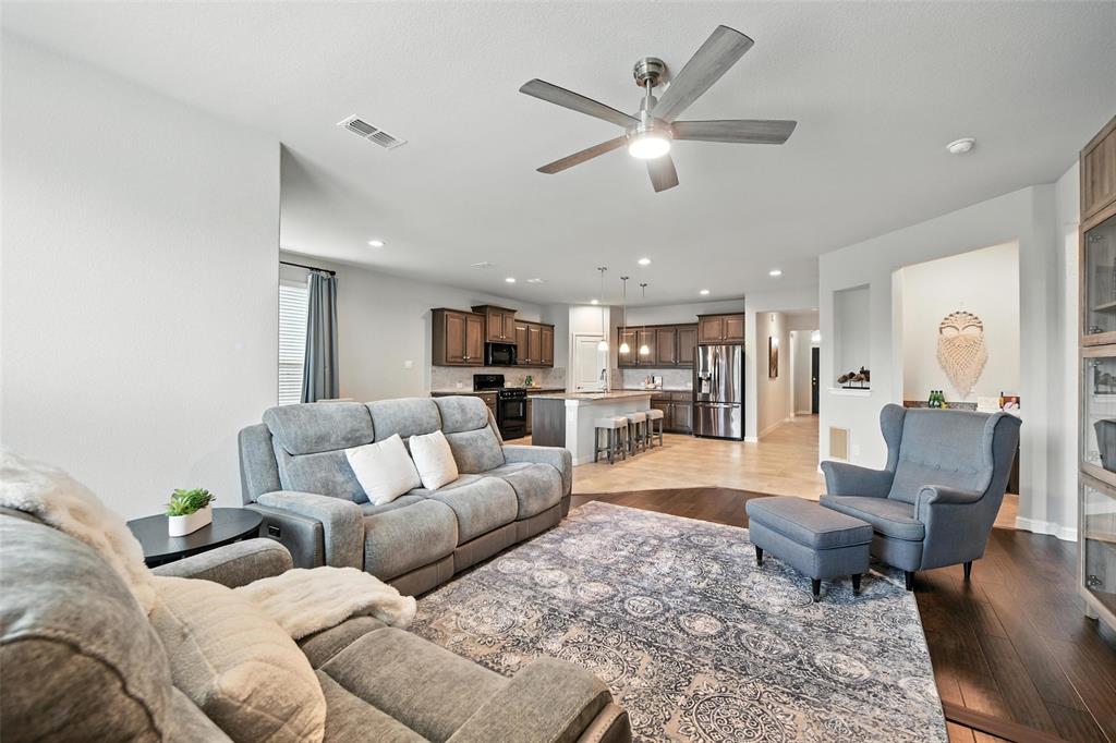 9204 Lace Cactus Drive Property Photo 11