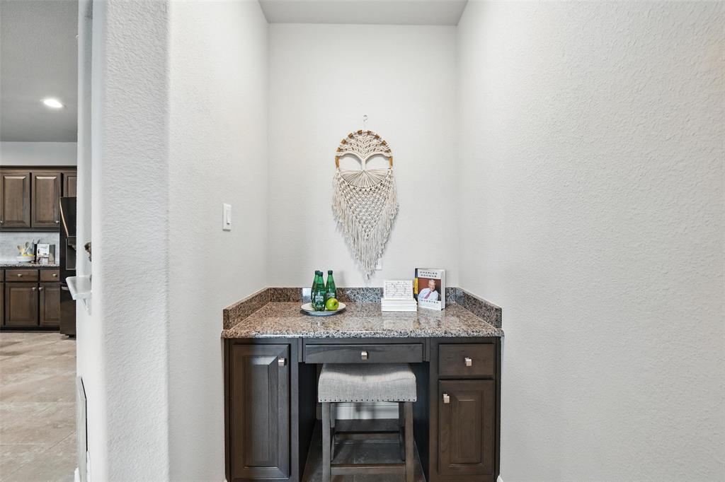 9204 Lace Cactus Drive Property Photo 13