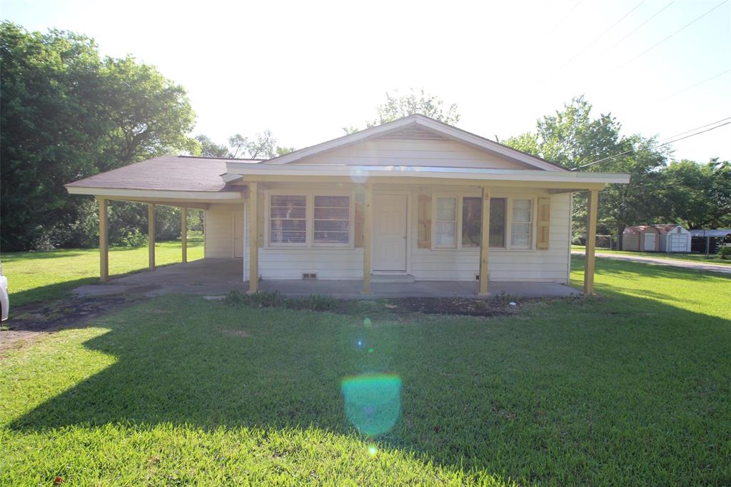 400 N Waldrip Street Property Photo 1