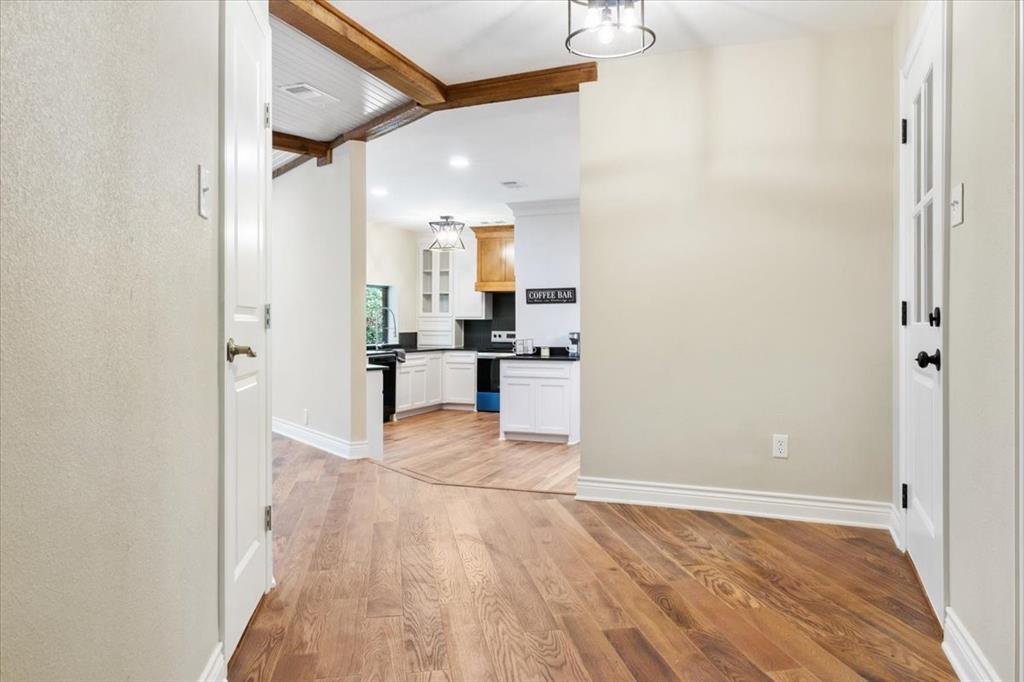 3700 Nw County Road 0016 Property Photo 6