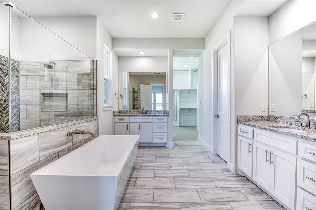1376 Shadow Lakes Drive Property Photo 14