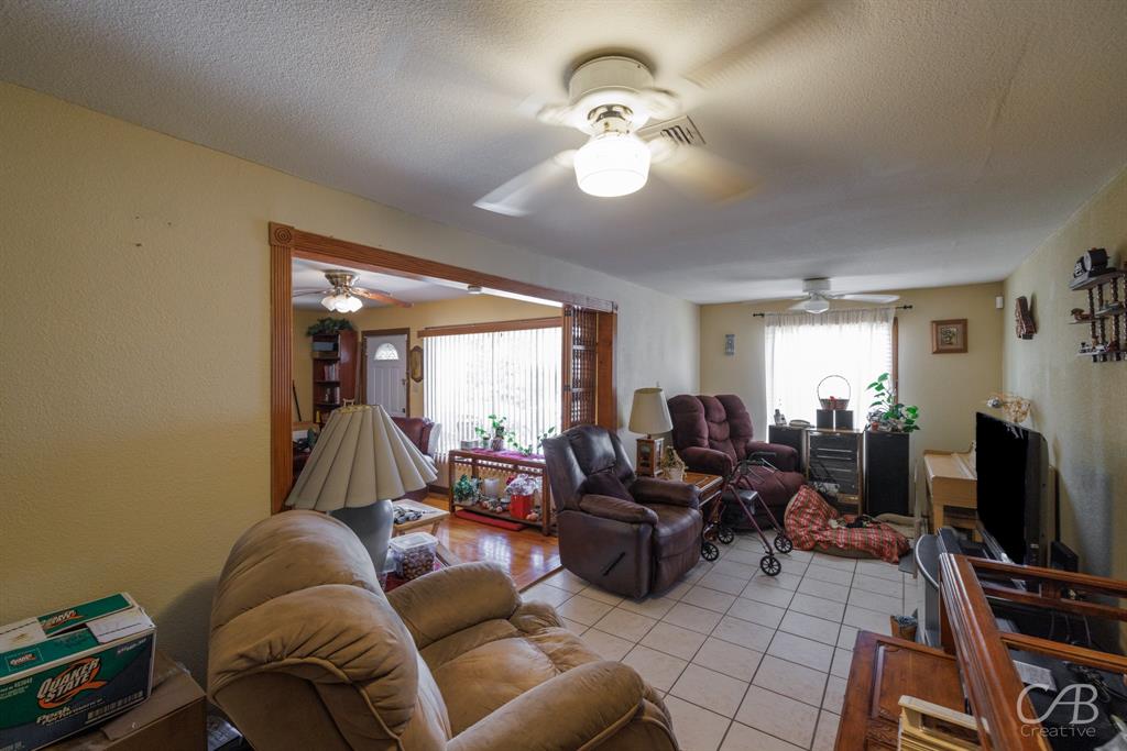 1406 W Commerce Street Property Photo 6