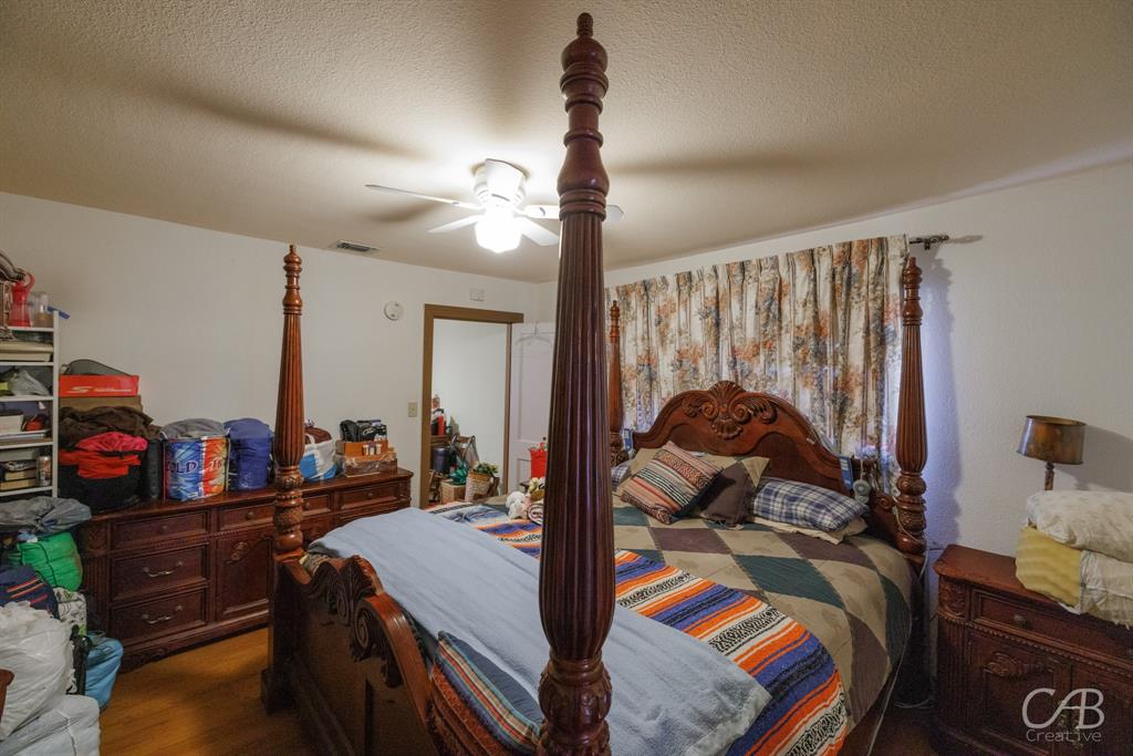 1406 W Commerce Street Property Photo 18