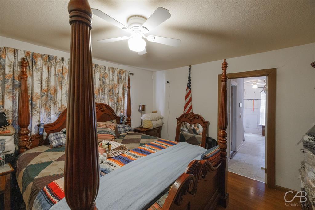 1406 W Commerce Street Property Photo 20