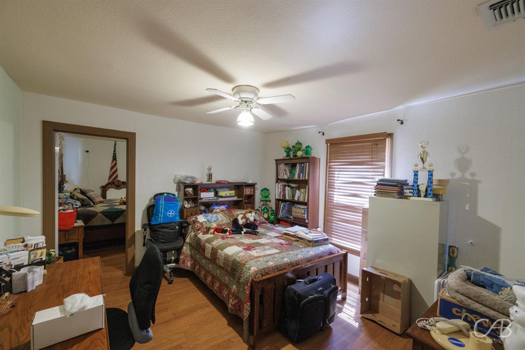 1406 W Commerce Street Property Photo 24