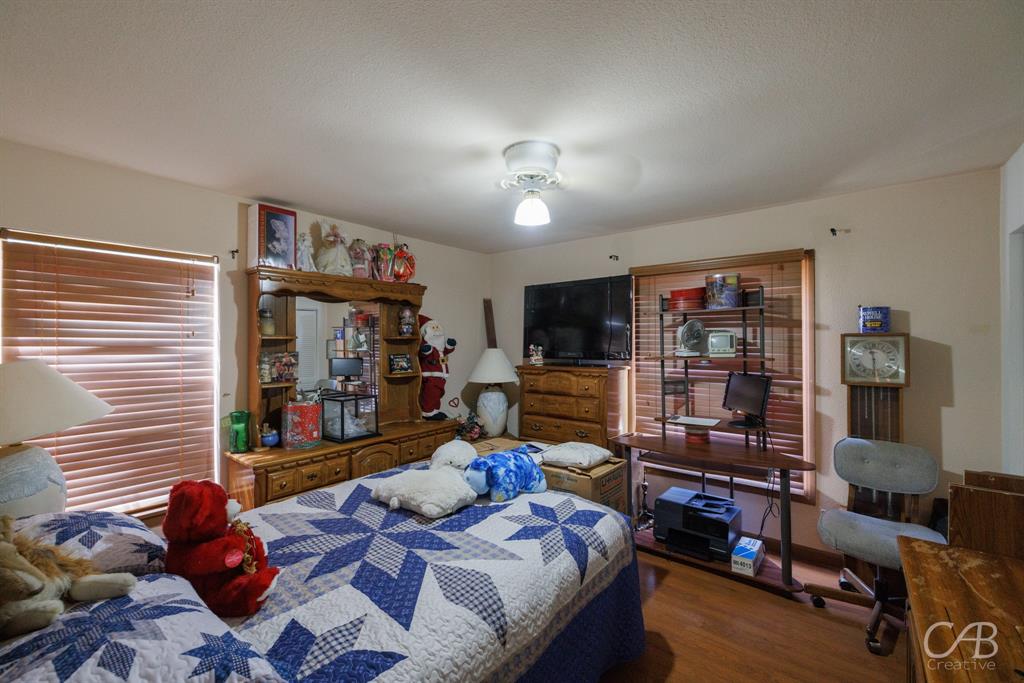 1406 W Commerce Street Property Photo 26