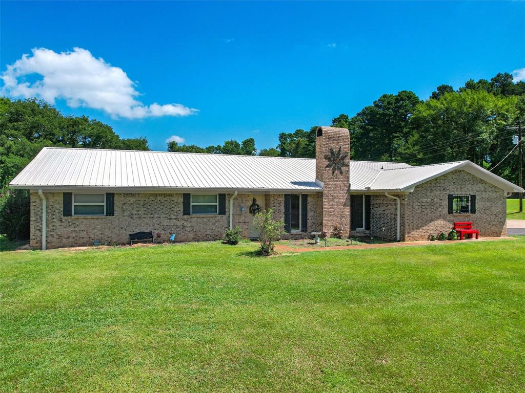 1105 Texas Highway 11 Property Photo 1