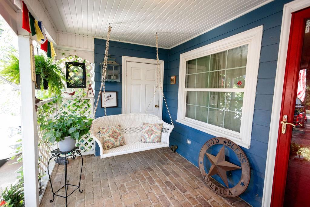 2230 Alamo Place Property Photo 1
