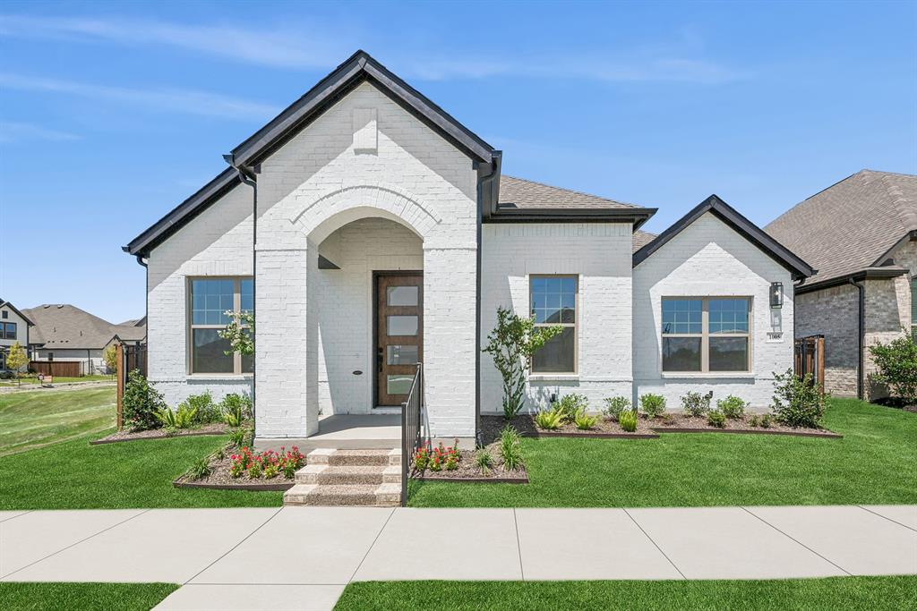 1005 Peach Blossom Avenue Property Photo 1