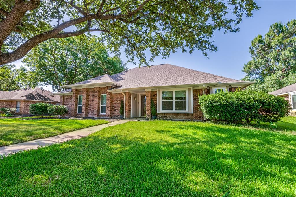 1904 Oakbluff Drive Property Photo 1