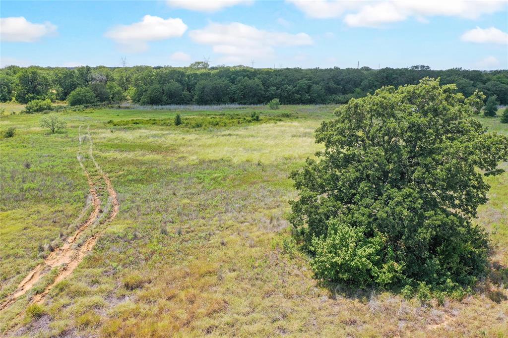 8818 S 281 Highway Property Photo 1