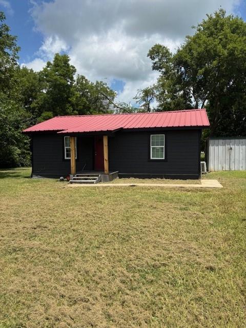 324 Dewey Street Property Photo 1