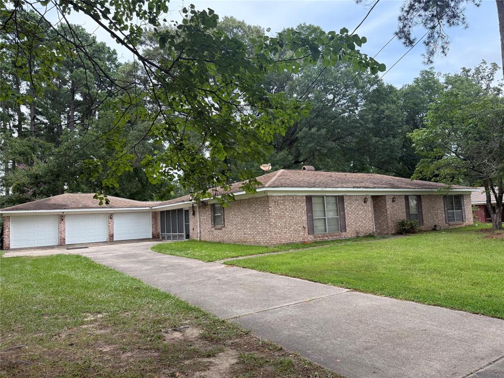 852 Poleman Road Property Photo 1