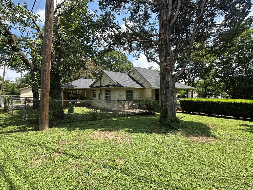 7001 Fairdale Avenue Property Photo 1