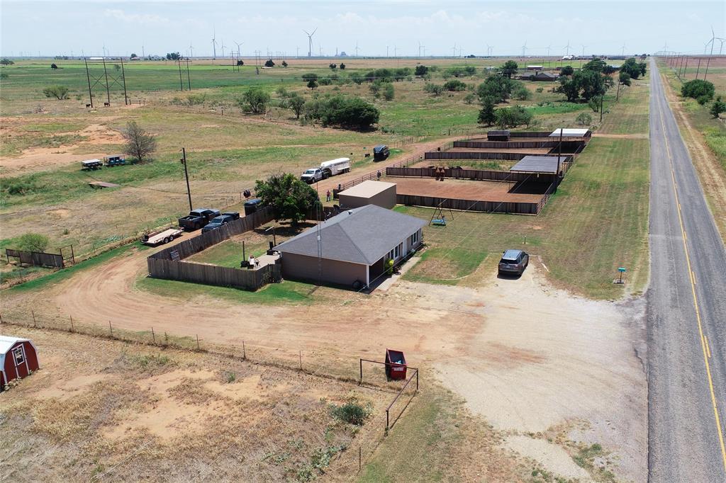 8069 Fm 1949 Property Photo 1