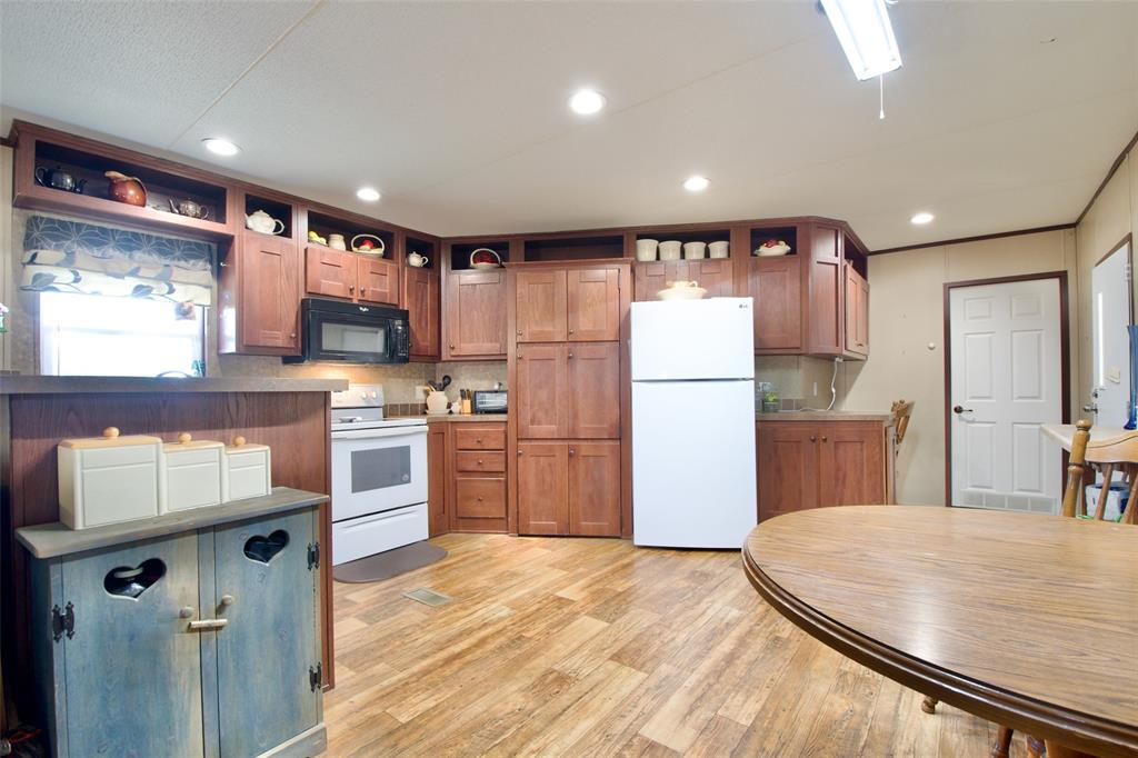 262 County Road 173 Road Property Photo 17