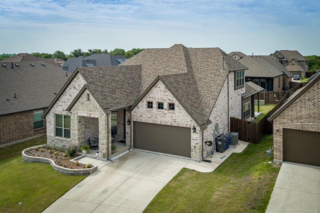 209 Michael Drive Property Photo 3
