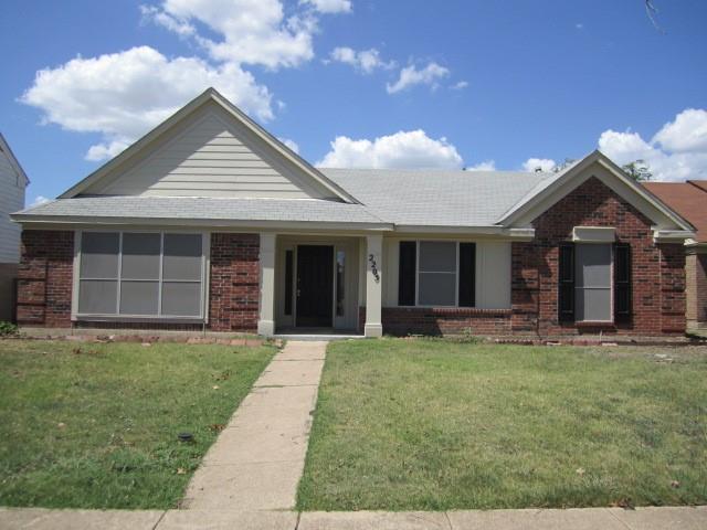 2205 Montclair Street Property Photo 1