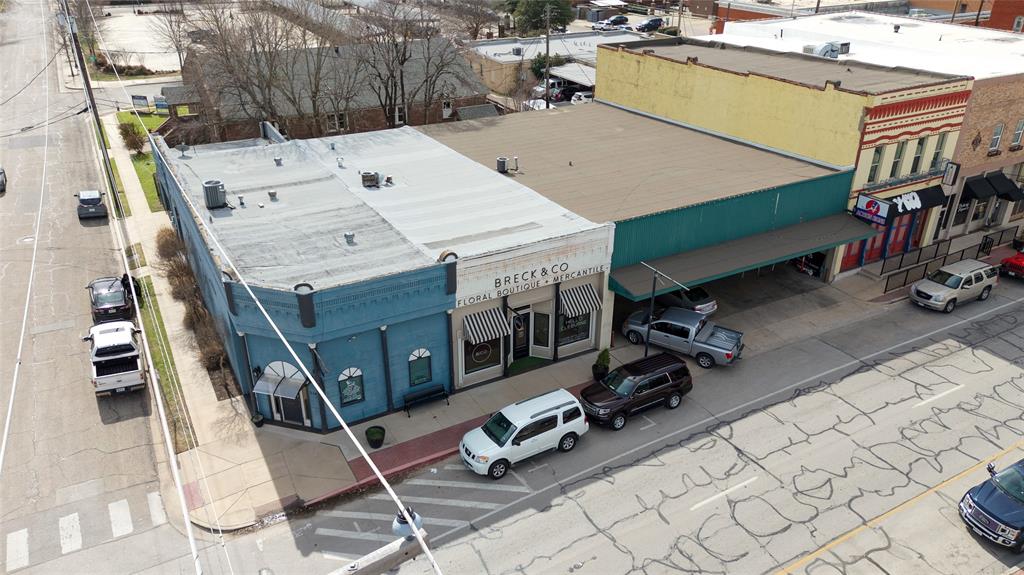 214 E Chambers Street Property Photo 1