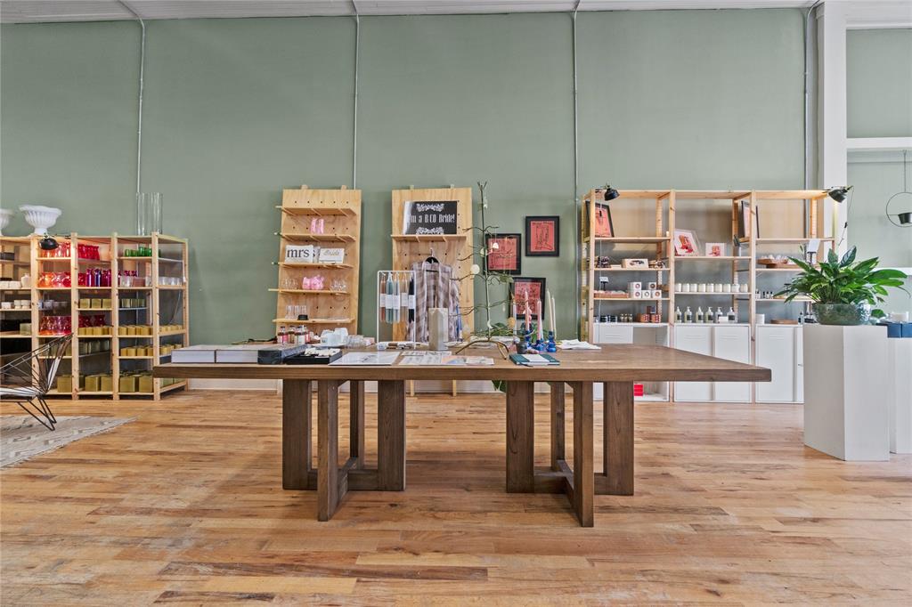 214 E Chambers Street Property Photo 7