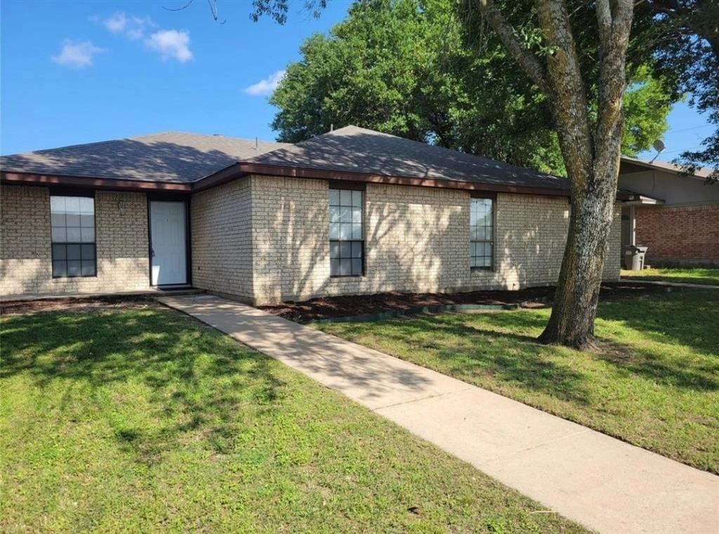 1724 Jenkins Lane Property Photo 1
