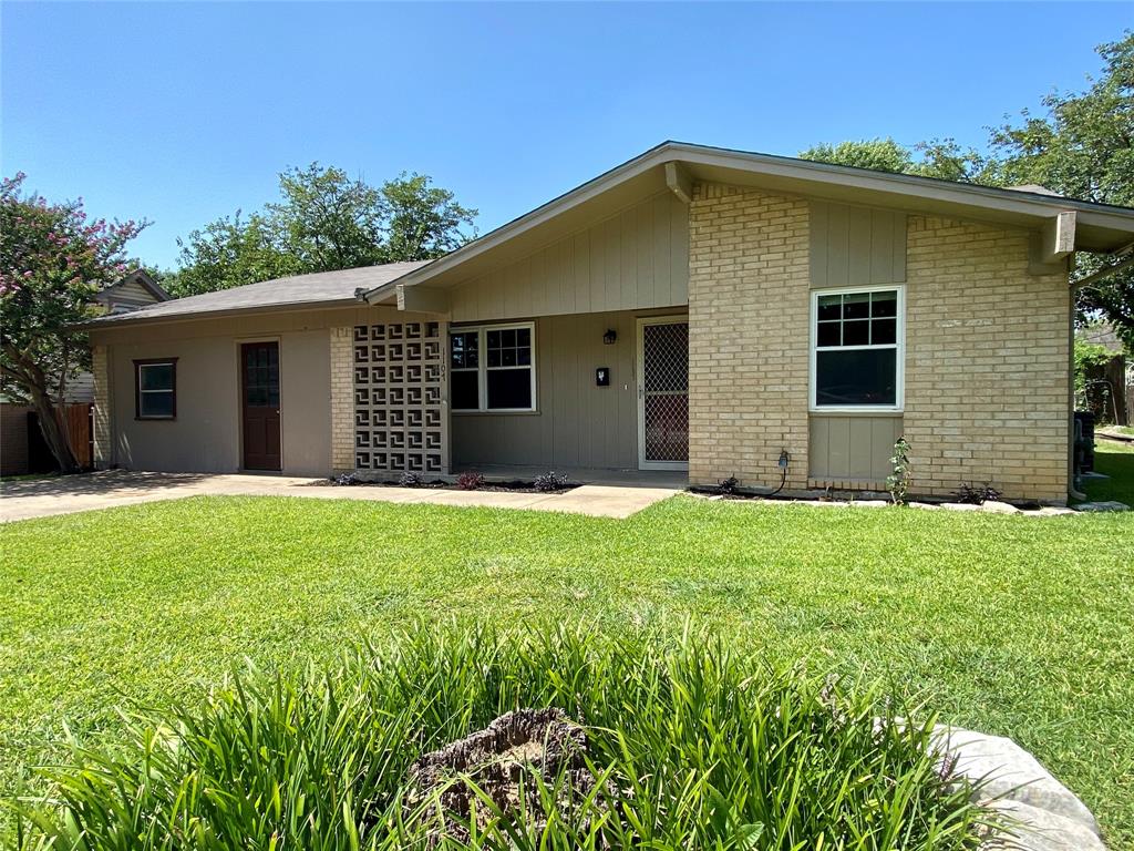 1107 Darlene Lane Property Photo 1