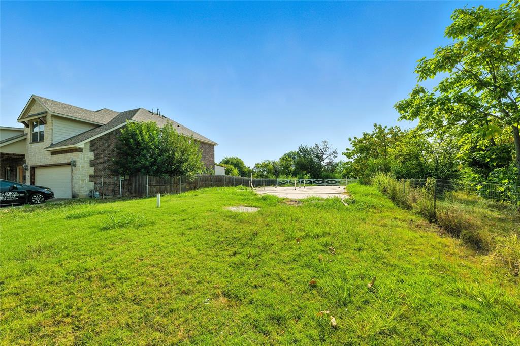 630 N Irving Heights Drive Property Photo 3