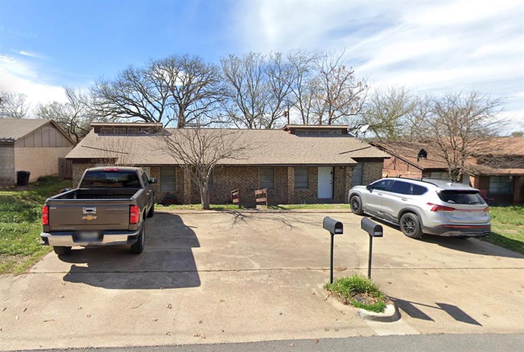 1110-B Lynn Street