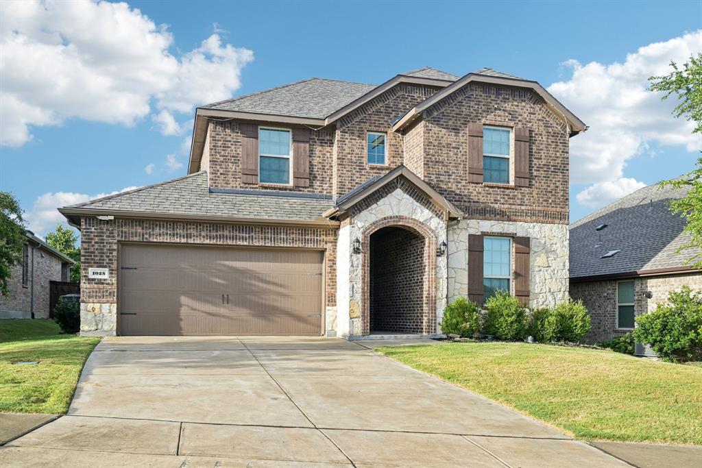 1025 Indigo Lane Property Photo 1