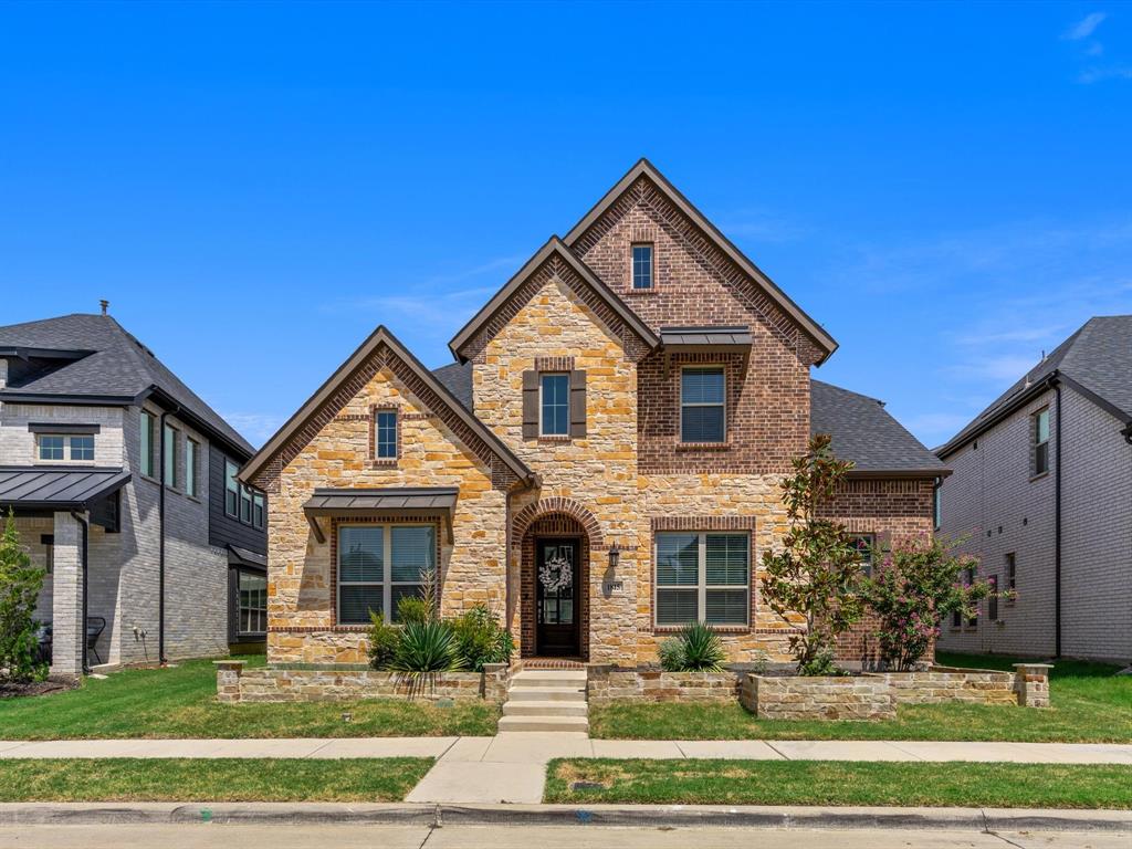 1815 Gresham Drive Property Photo 1