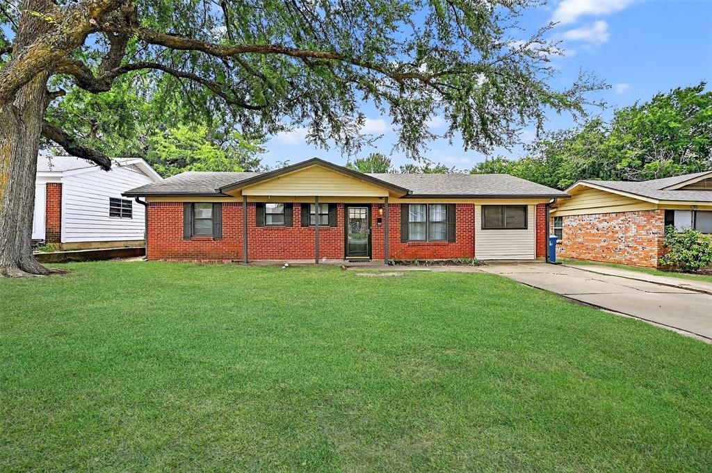 162 N Imperial Drive Property Photo 1