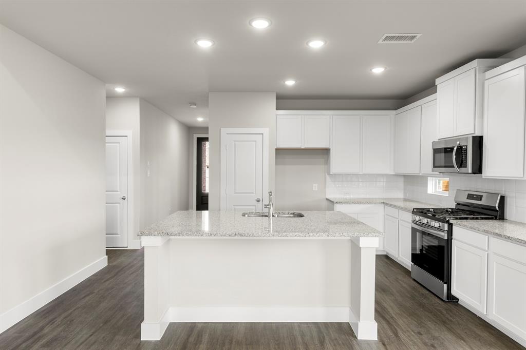 1848 Jasmine June Property Photo 4