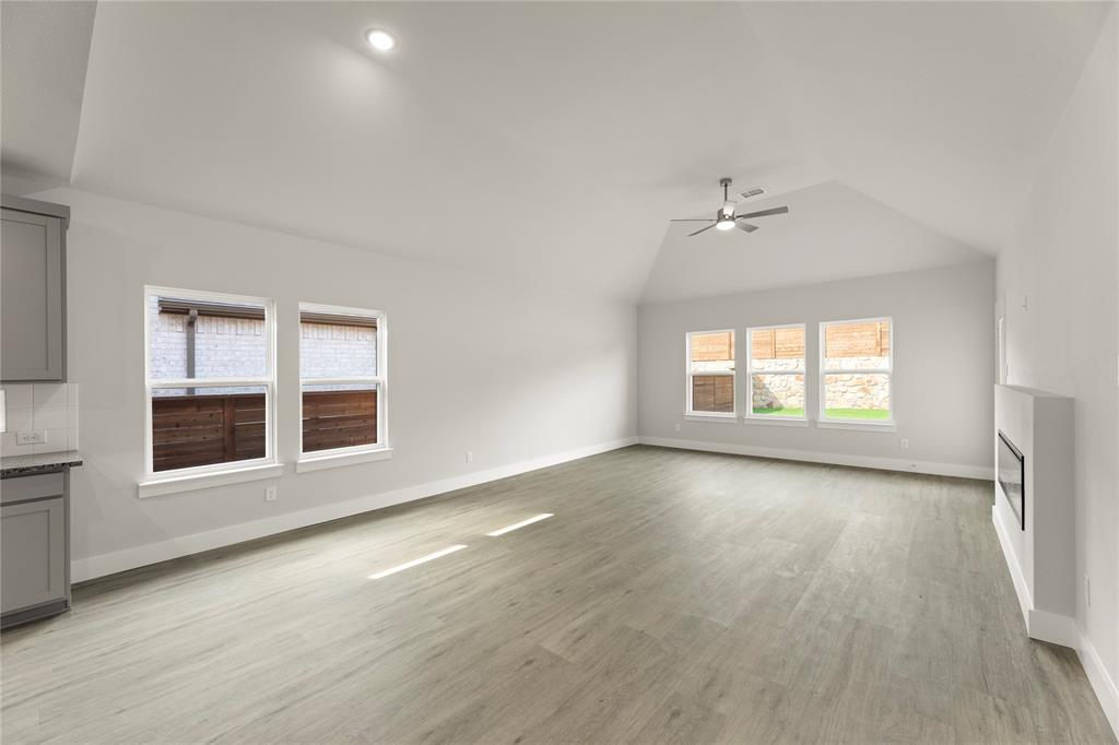 1817 Jasmine June Property Photo 12