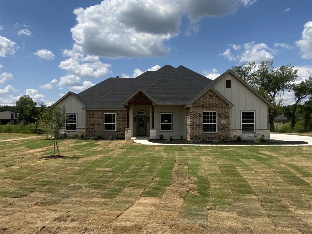 1004 Hennesay Park Property Photo 1