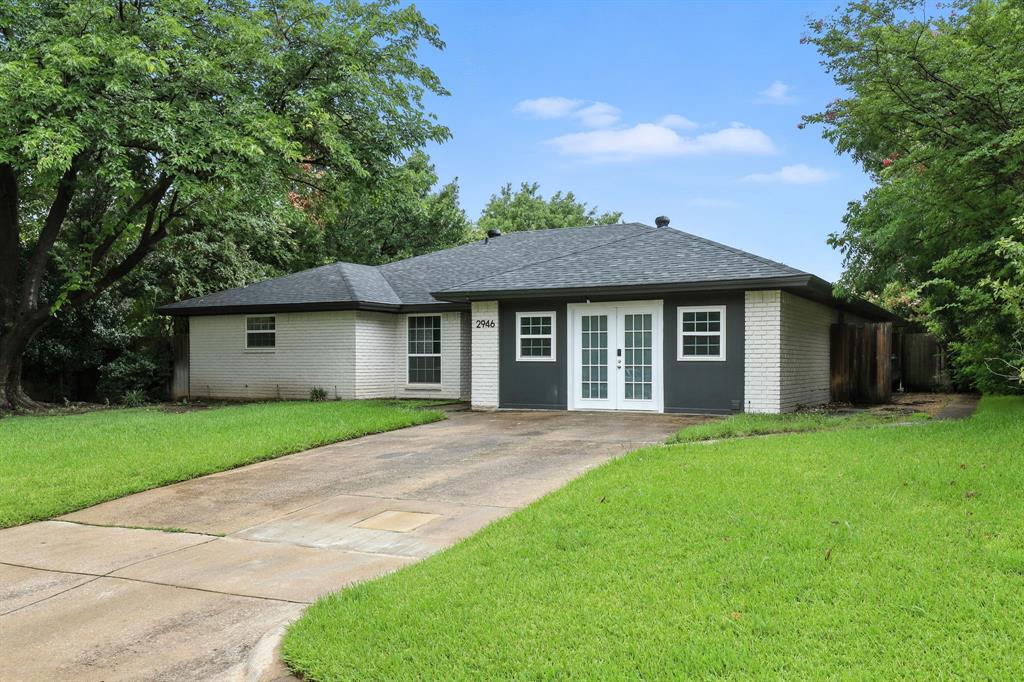 2946 Ridgewood Property Photo 1