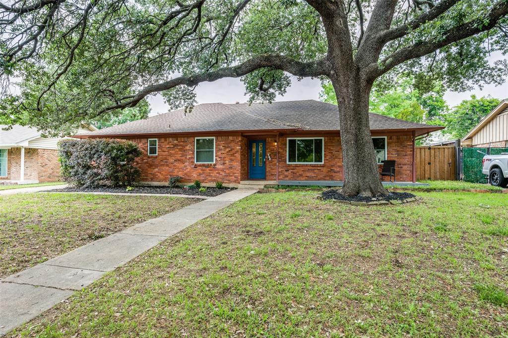 702 S Waterview Drive Property Photo 1