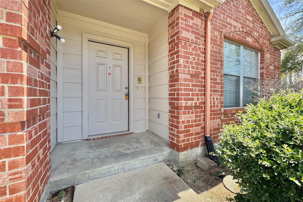 108 Amber Ridge Drive Property Photo 1