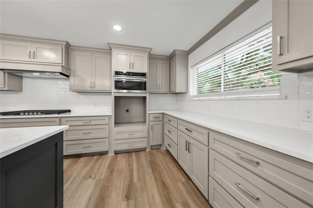 5205 Lockwood Drive Property Photo 17