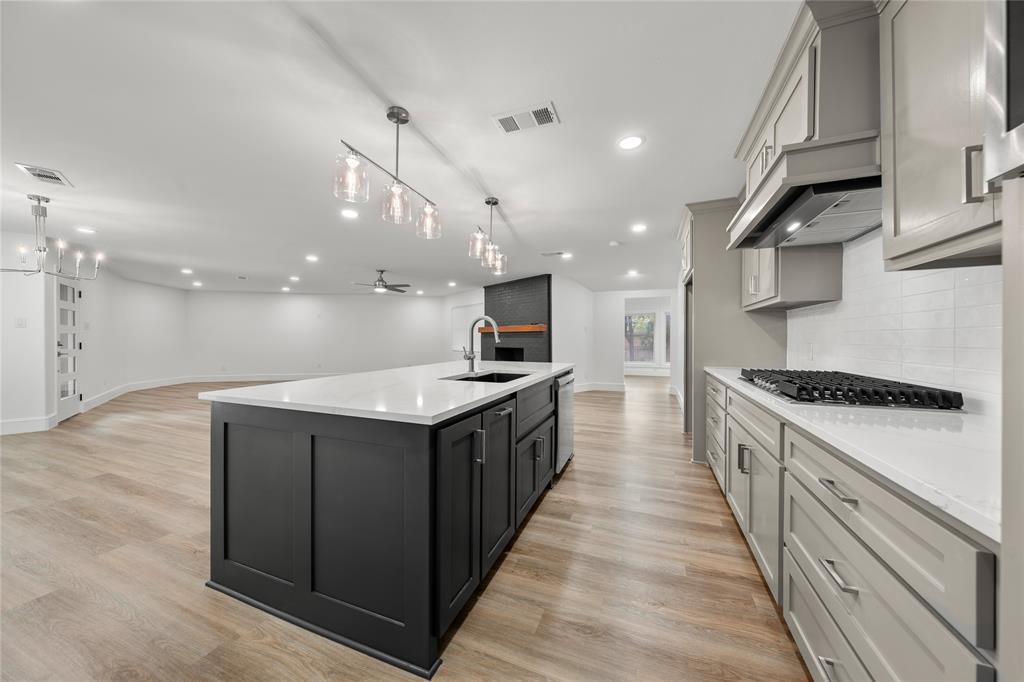 5205 Lockwood Drive Property Photo 18
